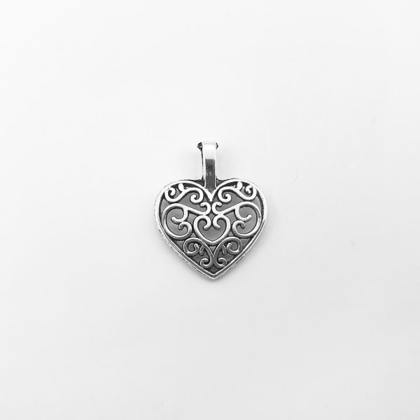stříbrný přívěsek srdíčko s ornamentem