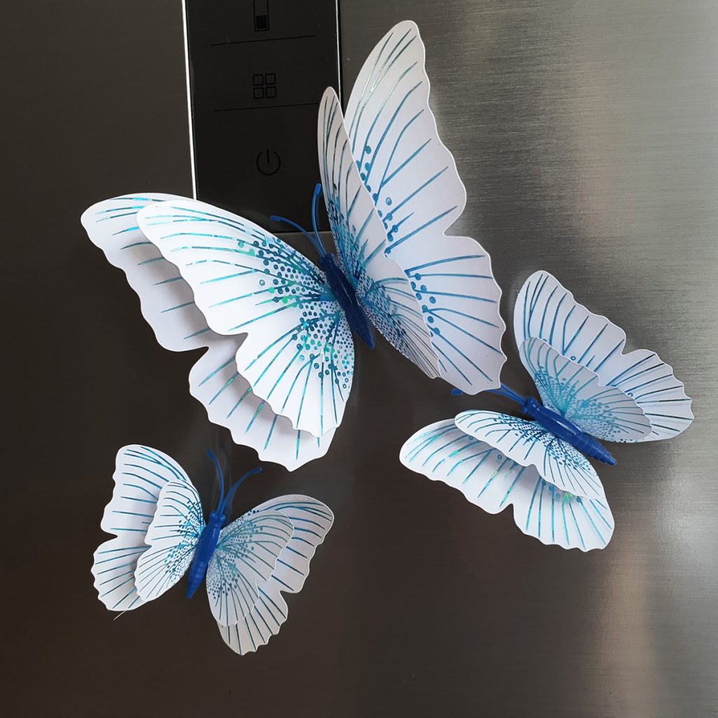 3D motýli na stěnu bílo modrý s leskem